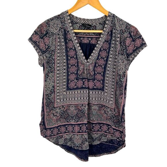 Lucky Brand navy and pink boho v-neck short sleeve top size small - Picture 1 of 5